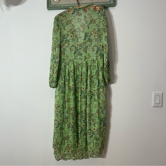 ZARA LIGHT GREEN Boho FLORAL DRESS Midi length
METALLIC DETAILS Size Medium - Picture 10 of 15